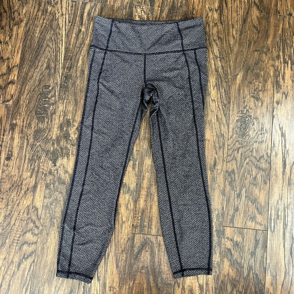 Athleta Criss Cross Power Up 7/8 Herringbone Pattern Leggings Sz M